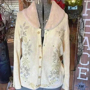 Vintage sweater sweater amazing detailed sweater. Women’s size large.